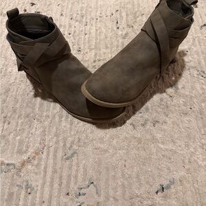 Stylish Women's Brown Ankle Booties